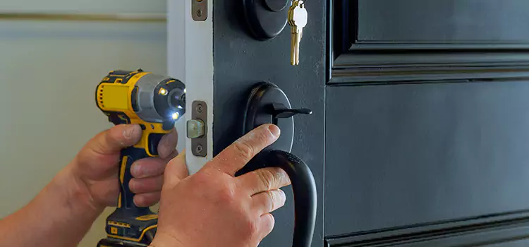 Commercial Door Lock Installation Merrick