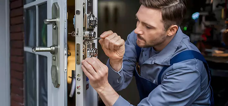 Residential Lock Installation Merrick