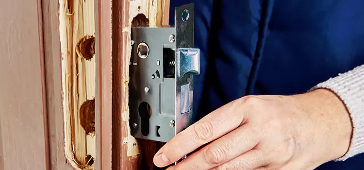 Garage Door Lock Replacement Merrick