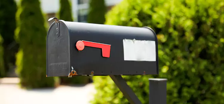 Secure Mailboxes for Packages Merrick