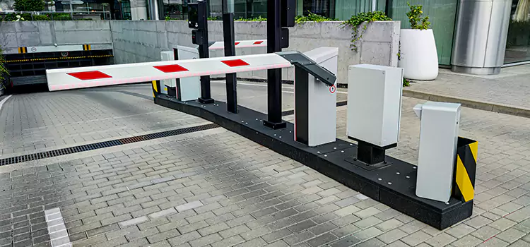 Custom Gate Design & Integration Merrick